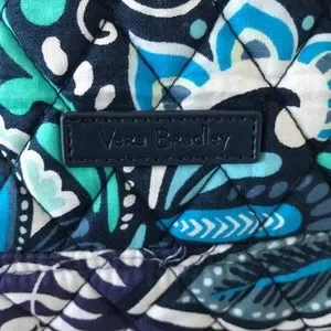 Vera Bradley | Bags | Vera Bradley Blue Island Medallion  display picture 1